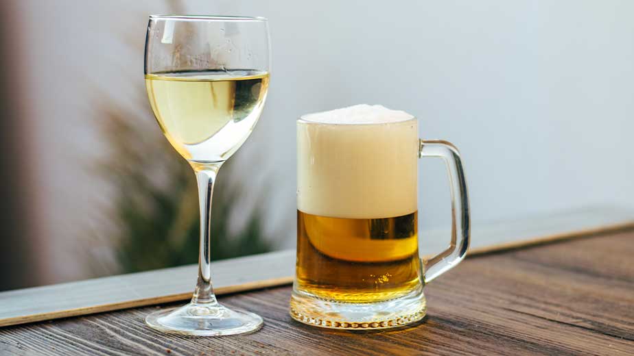 Bar Bites: Beer and Wine Service