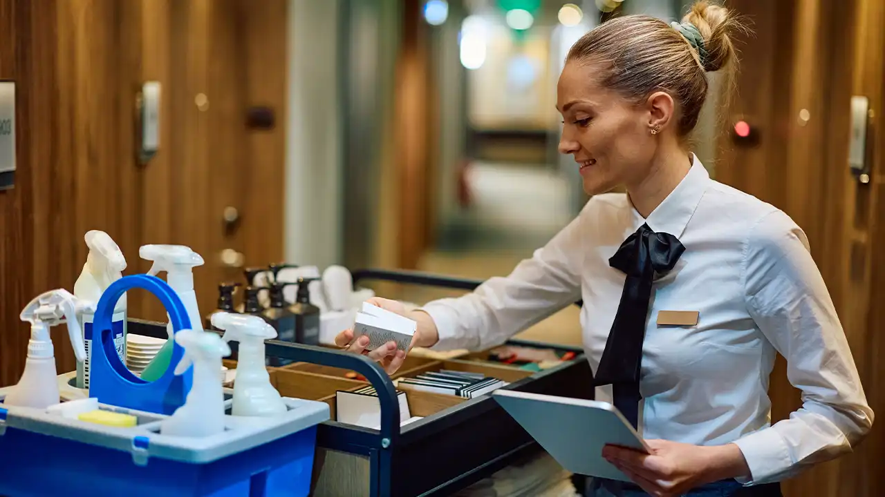 Screensot 1 of Preparing for Housekeeping Tasks online course 